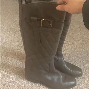 Quilted leather Burberry riding boots size 37